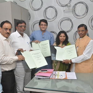 Triparty mou signed in the presence of of Shri. Vishnu Savara, Cabinet M...
